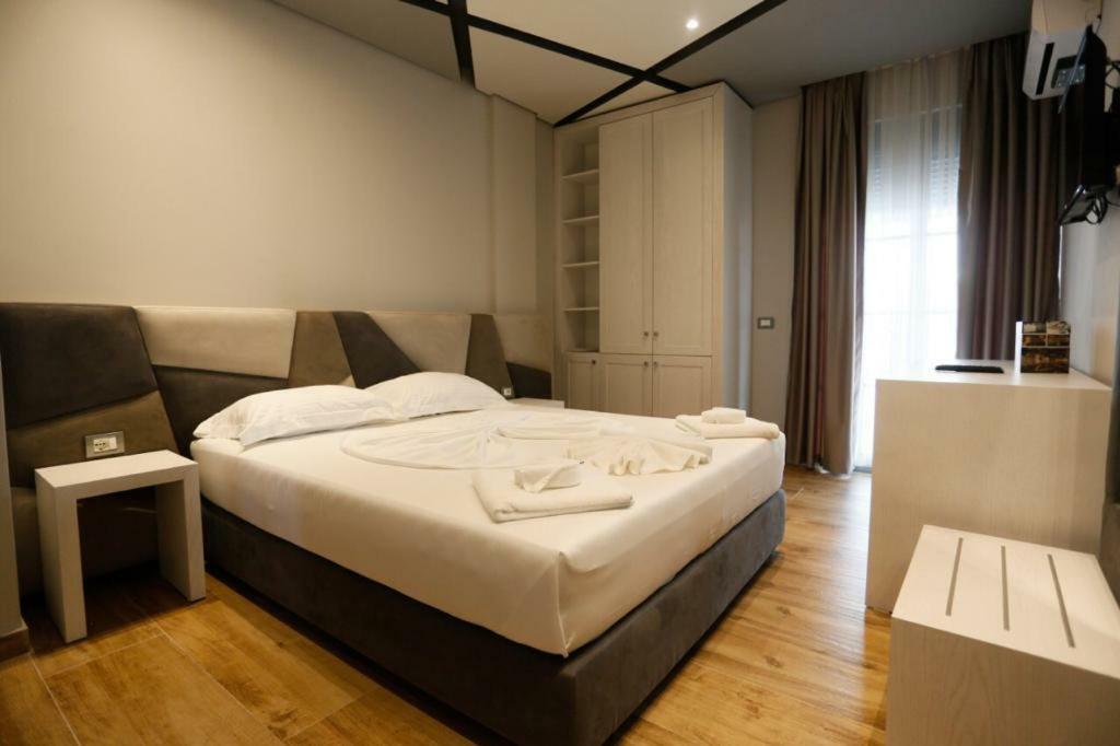 Lubjana Hotel Durrës Eksteriør bilde