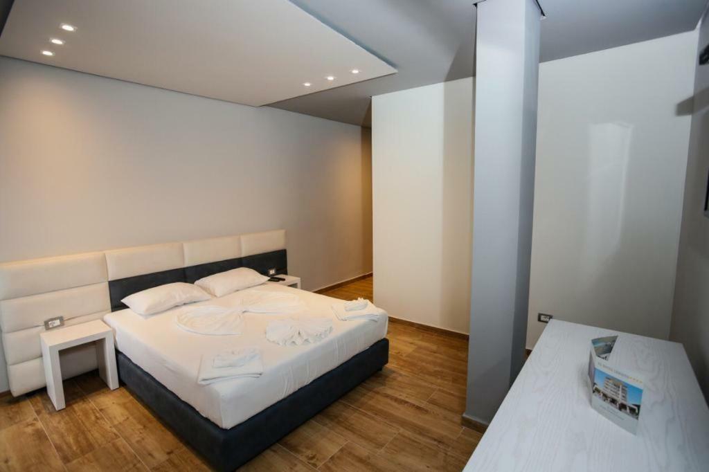 Lubjana Hotel Durrës Eksteriør bilde